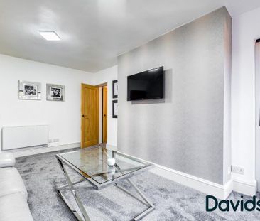 3 bedroom flat to rent - Photo 5