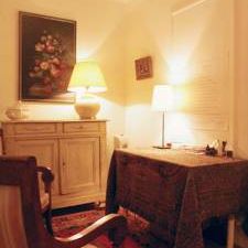 Logement à Paris, Location meublée - T2 - Saint-Germain des Prés, Tour Eiffel - Champ de Mars - Hôtel des Invalides (PA-1656) - Photo 1