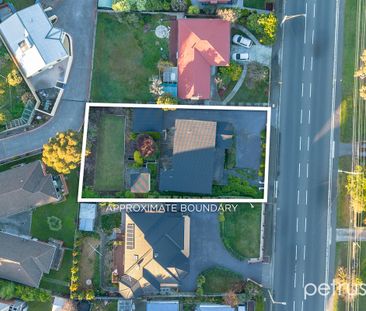 Bellerive Beauty on Clarence Street - Photo 2