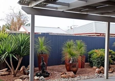 Charming coastal home in a quiet pocket - Photo 4