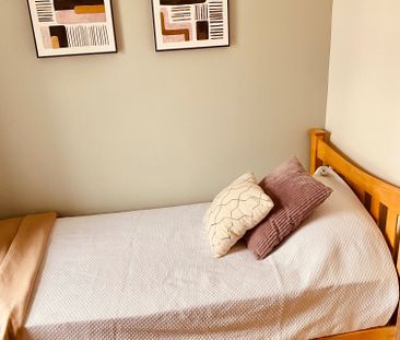 Vicarage Road 92VICR - Room 6 - Photo 4