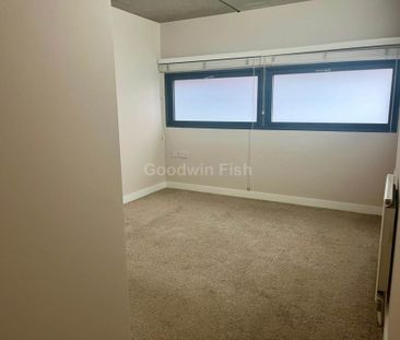 Woodfield Road, Altrincham - Photo 2