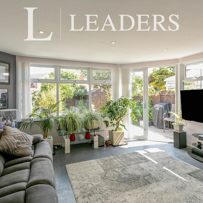 3 bedroom semi-detached house to rent - Photo 1