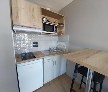 Location Appartement 1 pièce 18m² ORLEANS 45000 - Photo 2