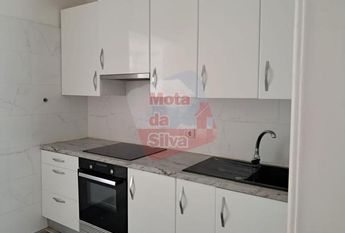 Apartamento T1+1 em Setúbal