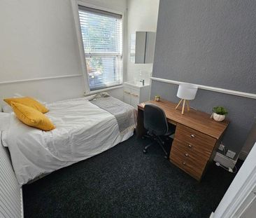 1 bedroom in a house share to rent - Photo 5