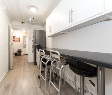 3 bedroom apartment to rent - Photo 6