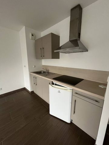 Beau studio en location de 33,50m², situé rue du Champ des Oiseaux à Rouen, 515€ charges comprises - Photo 4