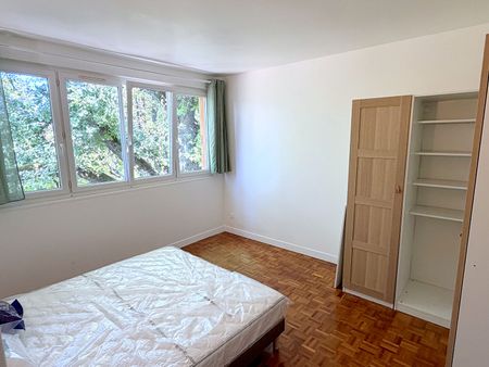 Location Appartement 4 pièces 78m² - Photo 3