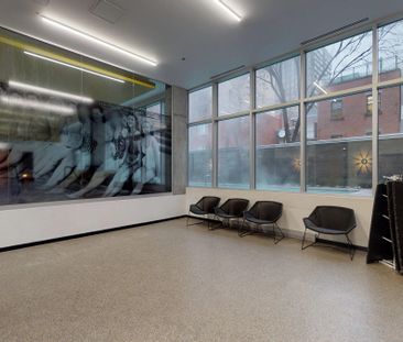 Condo meublé au cœur de Ville-Marie – vue, balcon et services premium - Photo 3