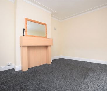22, Noster Place, Beeston, Leeds, West Yorkshire, LS11 8QH - Photo 1