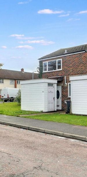 3 bedroom end of terrace house to rent - Photo 1