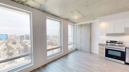 From bold architecture to sweeping skyline views, Skyla is where downtown Montréal living reaches its peak — in style - Photo 5