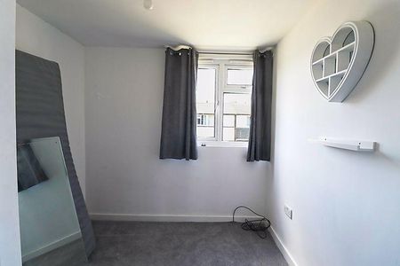 3 bedroom terraced house to rent - Photo 4