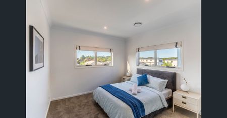 4 Santa Monica Boulevard, Hope Island, Qld 4212 - Photo 5