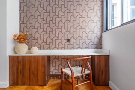 Location appartement, Paris 8ème (75008), 8 pièces, 242 m², ref 86492783 - Photo 3