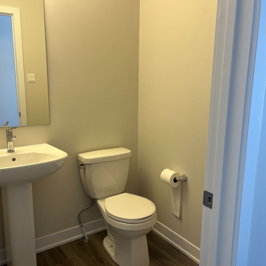 For Lease - 538 Promontory Place, Barrhaven, Ontario - Photo 1