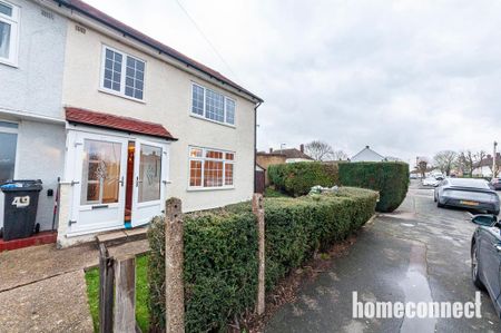 3 bedroom semi-detached house to rent - Photo 3