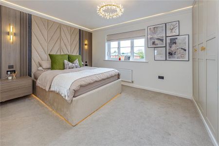 4 bedroom detached house to rent - Photo 3