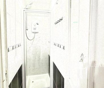 1 bedroom in a house share to rent - Photo 6