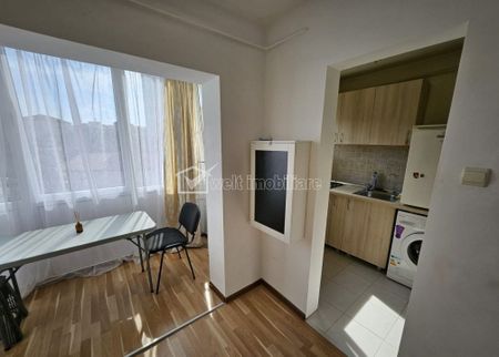 Garsonieră modernă, zona UMF - Fotografie 2