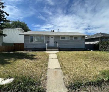 9018 Meadowlark Road Northwest | 9018 Meadowlark Road Northwest, Ed... - Photo 1