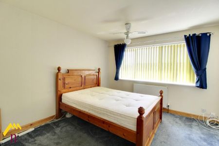 3 bedroom terraced house to rent - Photo 3