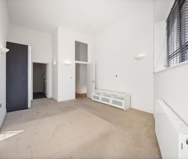 Villiers Road, Willesden, London - Photo 1