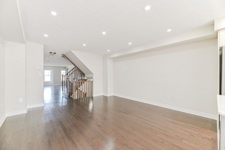For Lease - 35 Finegan Circle, Brampton, Ontario - Photo 4