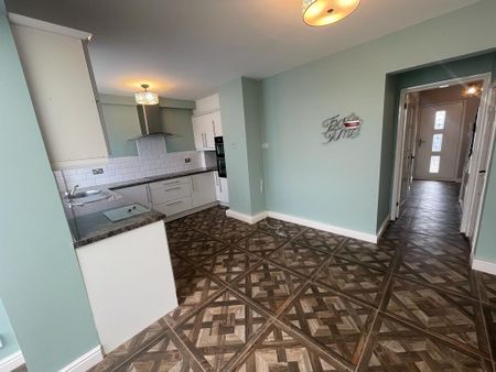 3 Bed Semi-Detached House, Mill Hill, M38 - Photo 4