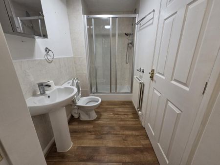 4 bedroom townhouse to rent - Photo 3