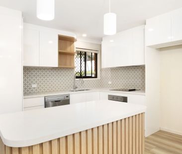 Exceptional 3 Bedroom Duplex off Bundall Road - Photo 4