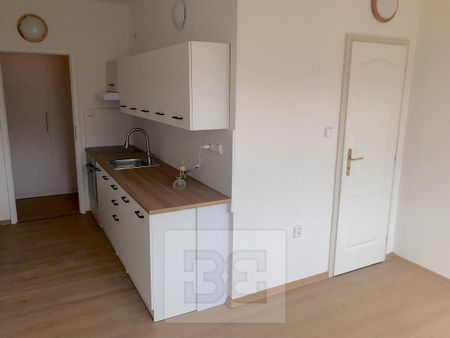 Pronájem bytu 2+kk 49 m² - Photo 3