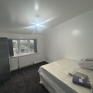 Room in a Shared House, Birmingham, B25 - Photo 2