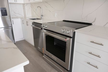 For Lease - 8960 Jane Street Unit# 2718, Vaughan, Ontario - Photo 3