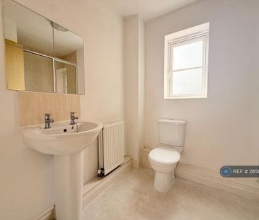 2 bedroom flat to rent - Photo 6