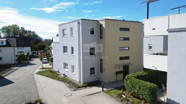 Moderne 4,5-Zimmer Wohnung mit Terrasse und Garten in ruhiger Lage von Kressbronn am Bodensee - Photo 1