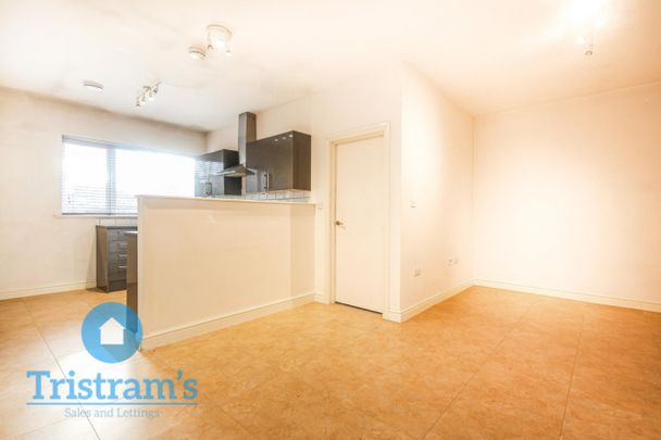 2 bed Apartment for Rent - Photo 1