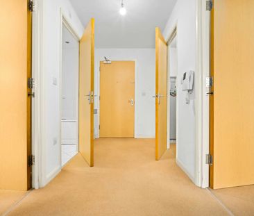 Flat to rent on - Photo 5