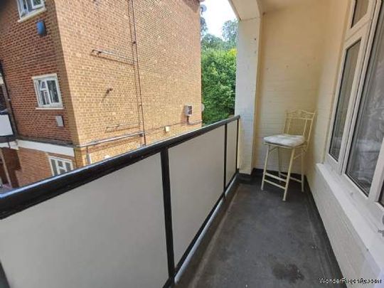 2 bedroom property to rent in London - Photo 1