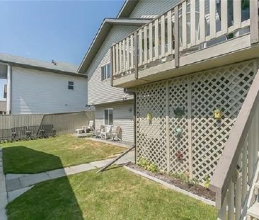 IMMACULATE MAIN FLOOR IN INGLEWOOD! - Photo 1