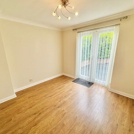 Westbury Close, L17 - Photo 1