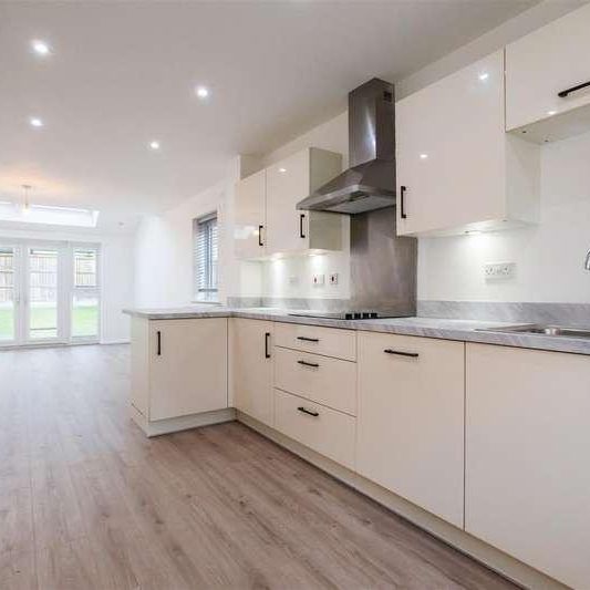 Herringbone Road, Worsley, M28 - Photo 1