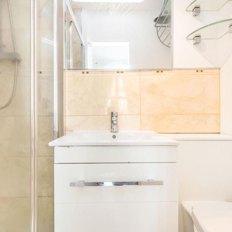 Belgrave Road, London SW1V - Photo 1