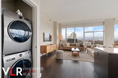 Condo in Vancouver West Side, BC - Photo 3