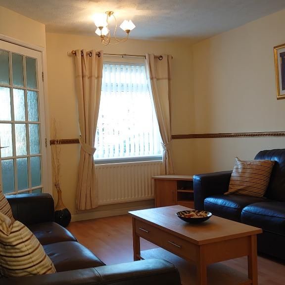 2 bedroom terraced house to rent - Photo 1