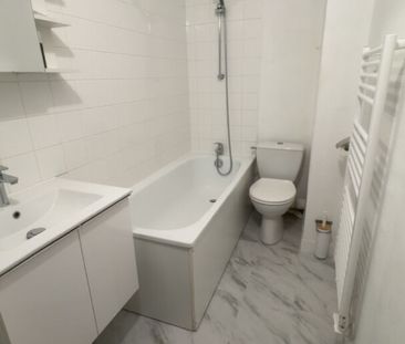 Location Appartement 2 pièces 42m² - Photo 5