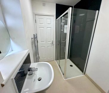 5 bedroom house to rent Pomona Street, Sheffield, South Yorkshire, S11 - Photo 6