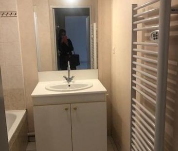 Location Appartement 2 pièces 47m² POITIERS 86000 - Photo 6