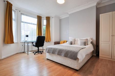 5 bedroom property to rent - Photo 4